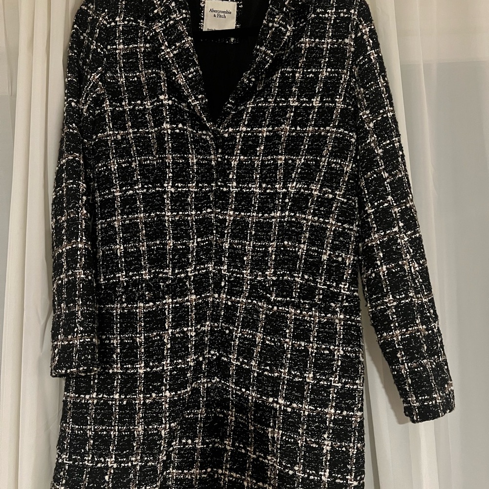 Abercrombie & Fitch Black and White Plaid Blazer